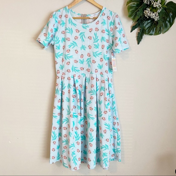 LuLaRoe Dresses & Skirts - Lularoe Dress size XL
